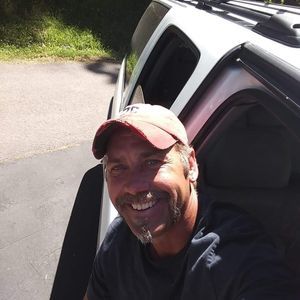 Meet your Posher, Damian